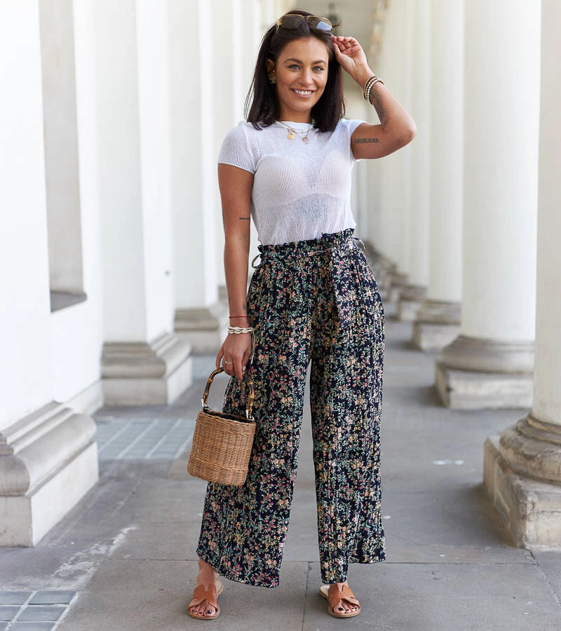 Dámske tmavomodré široké plisované nohavice Asida