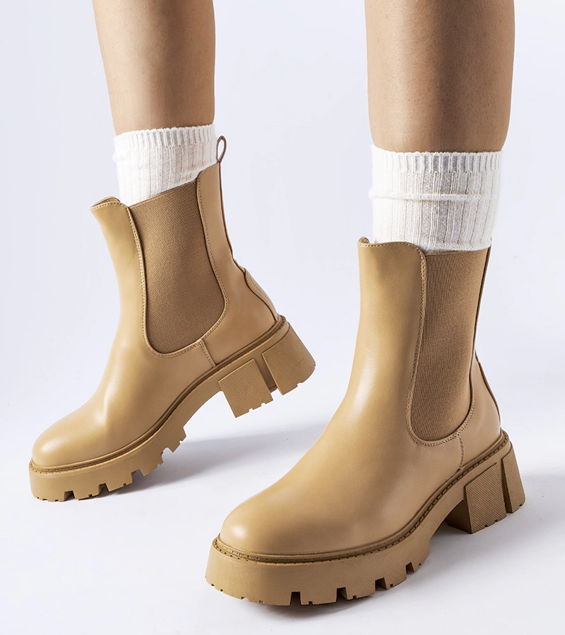 Beige zateplené klasické slip-on členkové topánky Laives