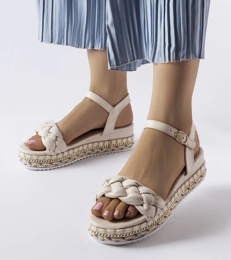 Béžové sandále na platforme Katrin