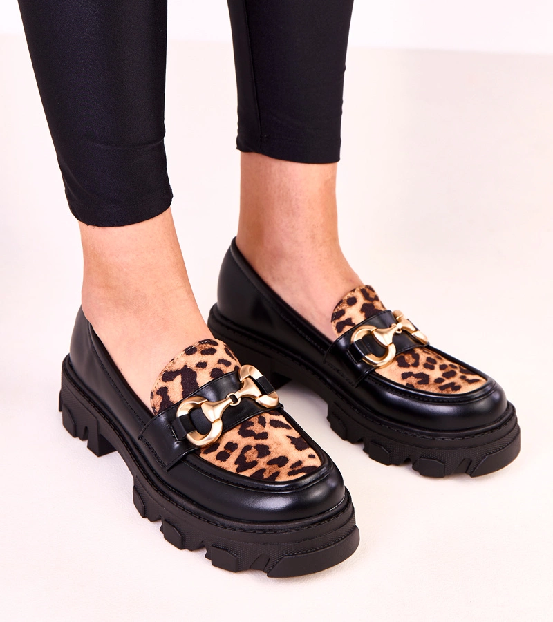 Čierne mokasíny s leopardím akcentom a zlatou ozdobou Ruben