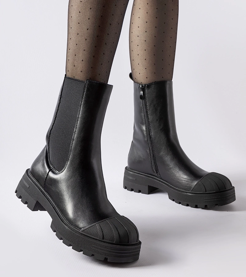 Čierne klasické zateplené trapery Porcigatone