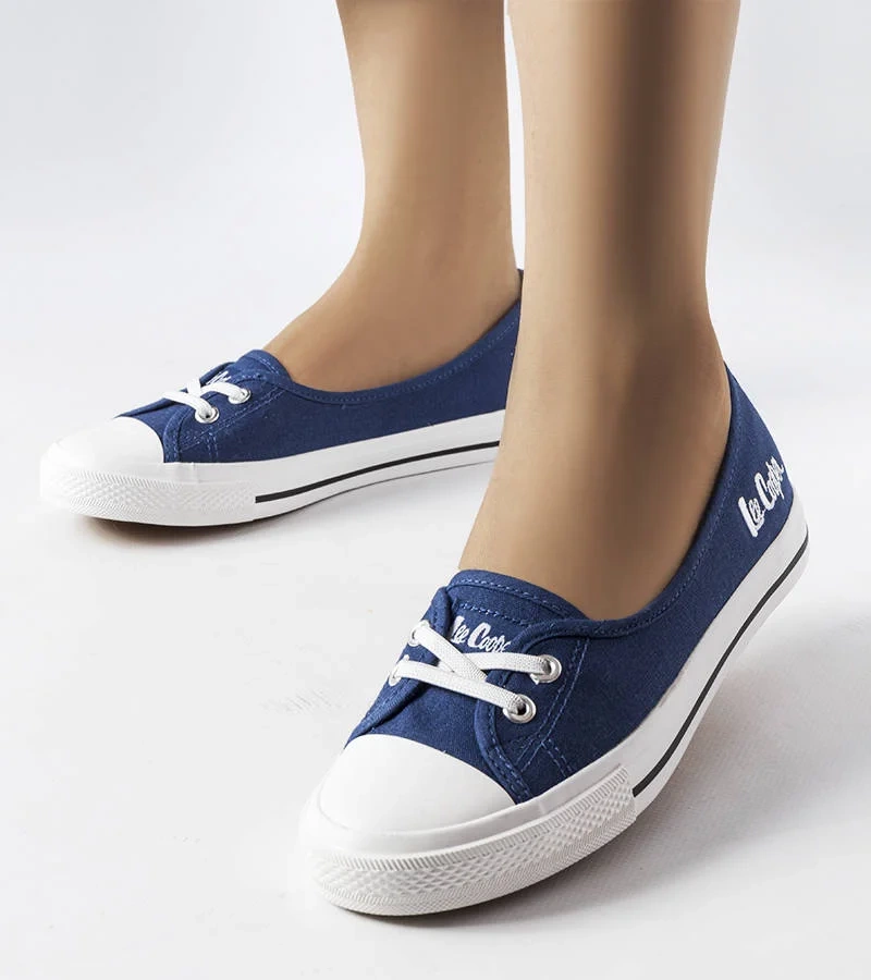 Námornícky modré tenisky Lee Cooper LCW-23-44-1789L