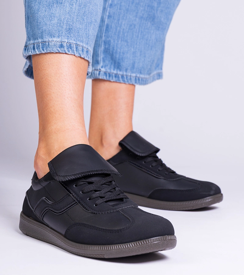 Čierne nízke šnurovacie tenisky Edelmira