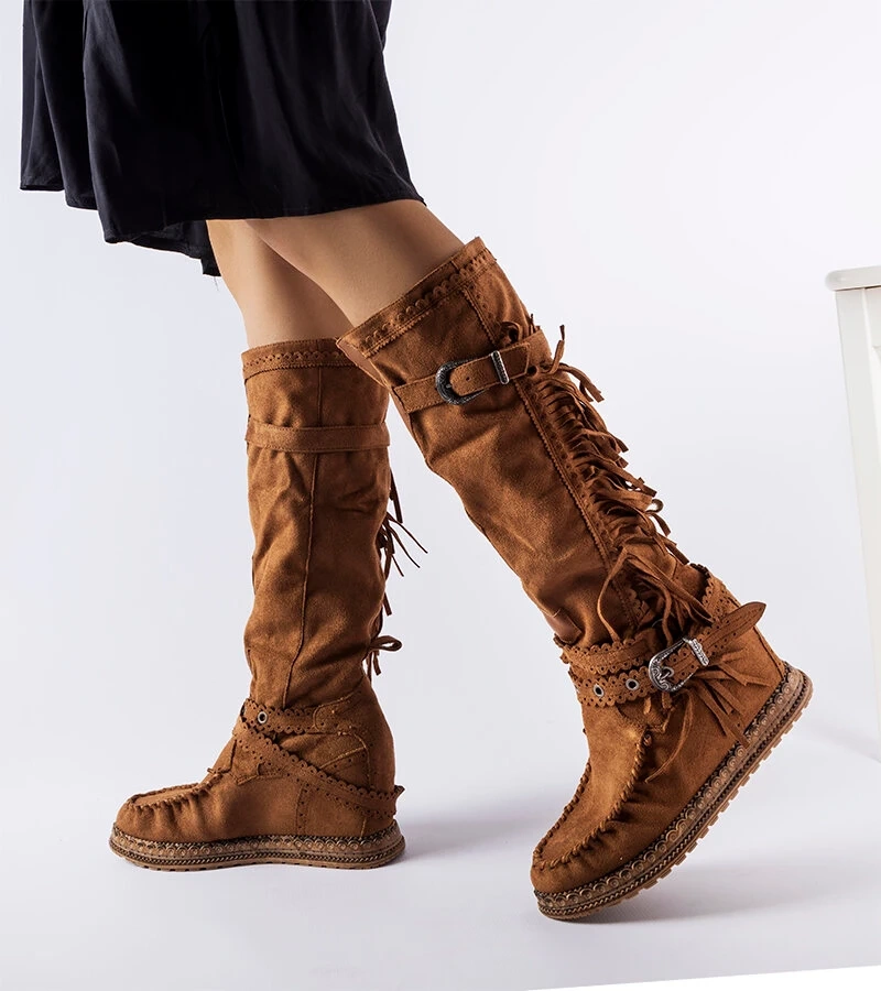 Hnedé čižmy s krytým podpätkom od Filibert