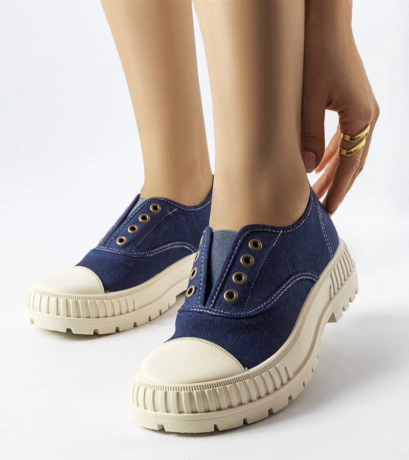 Tmavomodré tenisky s gumovou podrážkou Walton