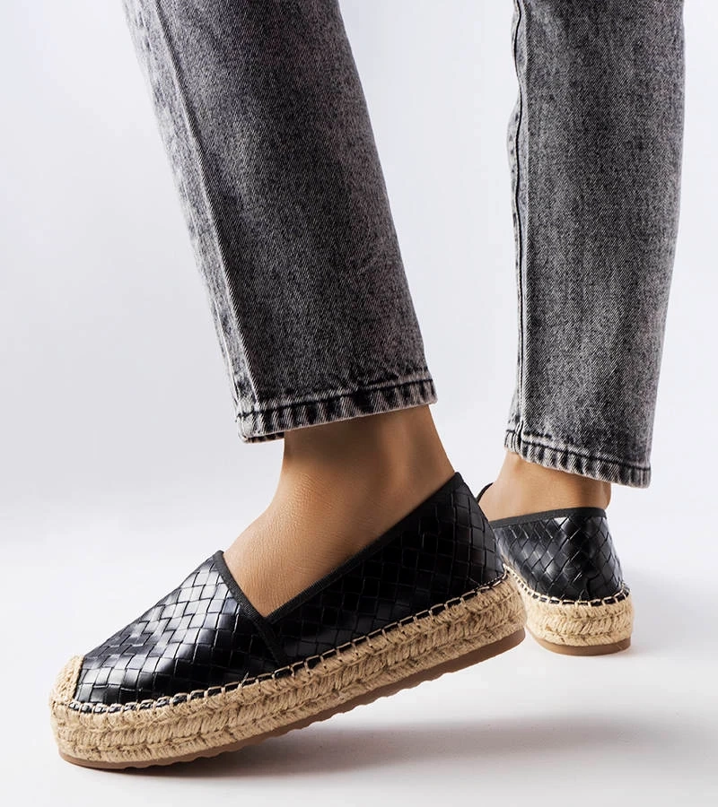 Čierne espadrilky zdobené reliéfom Geoffrey