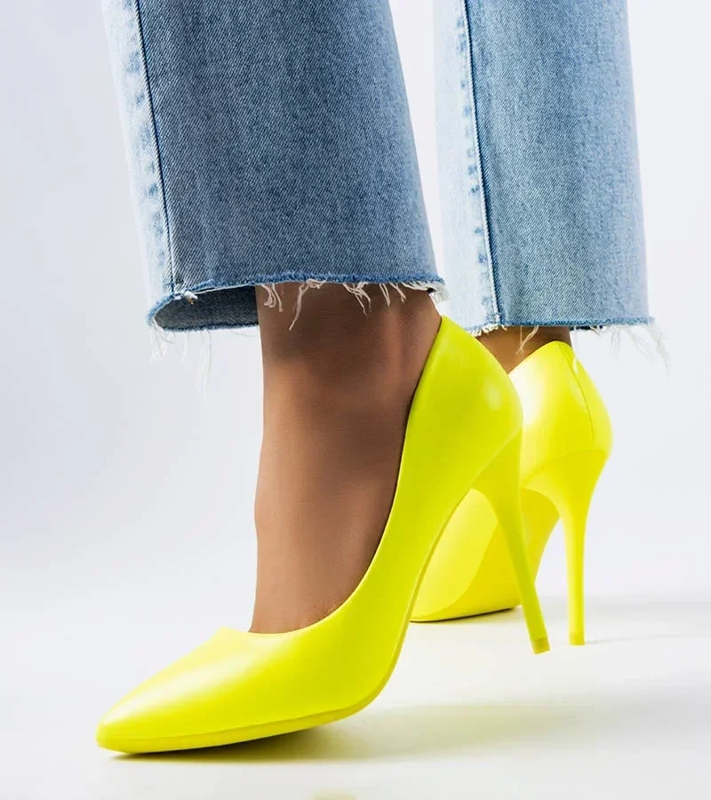 Žlté neónové vysoké ihlice Lamothe