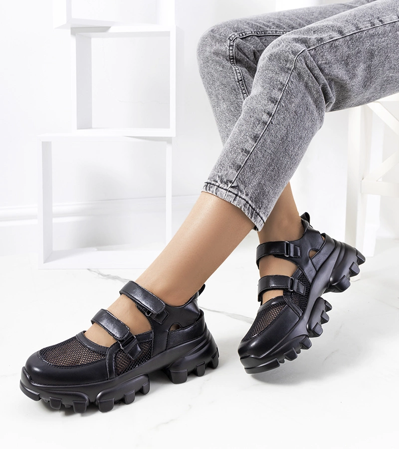 Čierne tenisky s traktorovou podrážkou Djurs