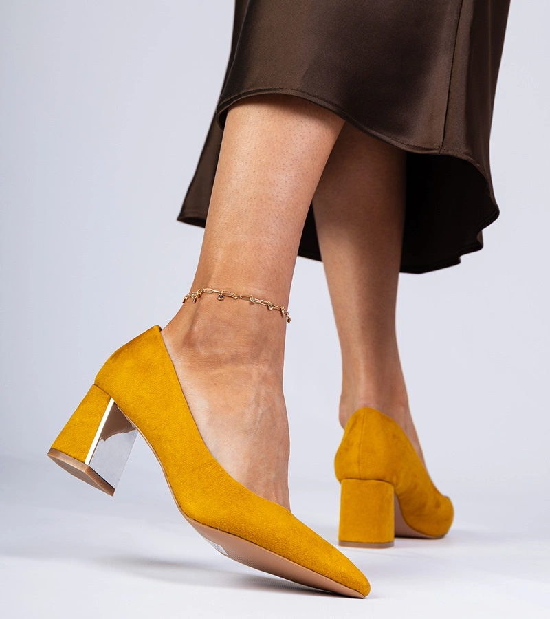 Žlté lodičky na elegantne zdobenom podpätku Karry