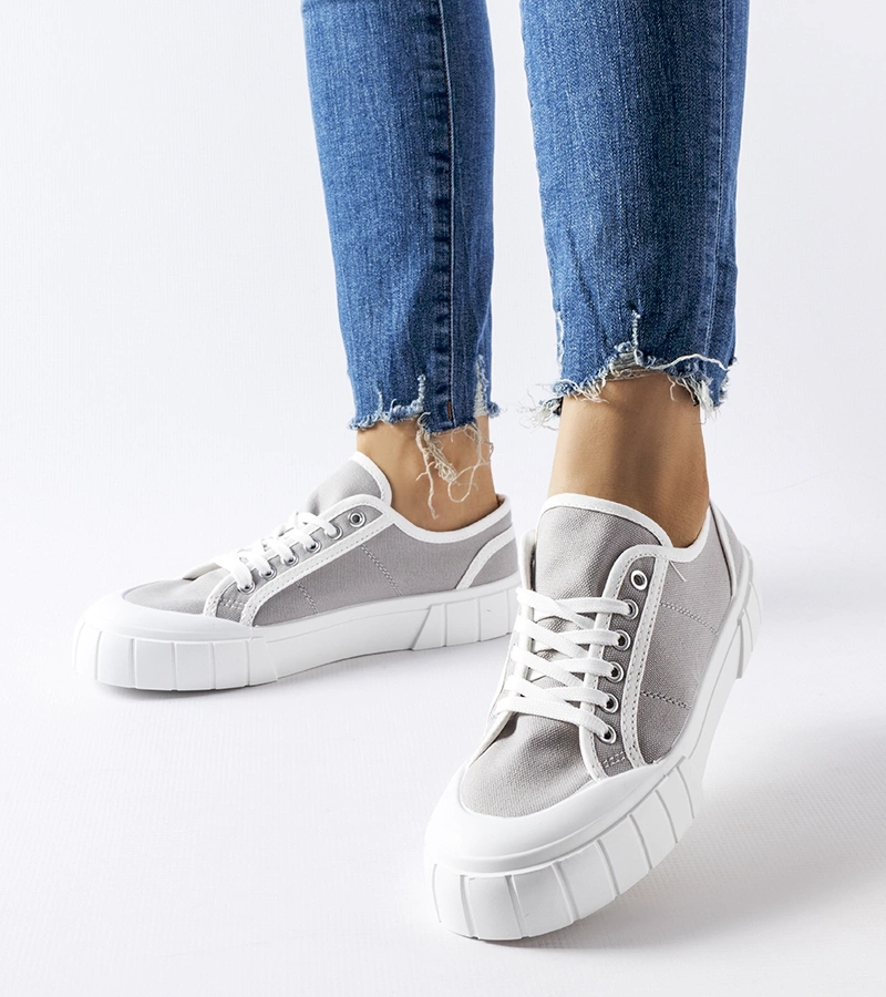 Sivé tenisky na hrubej platforme Egidio