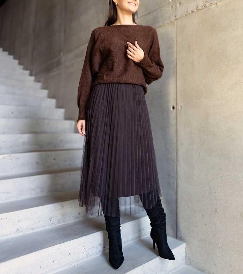 Brúzový komplet sveter a šaty s tylom Sorenla.