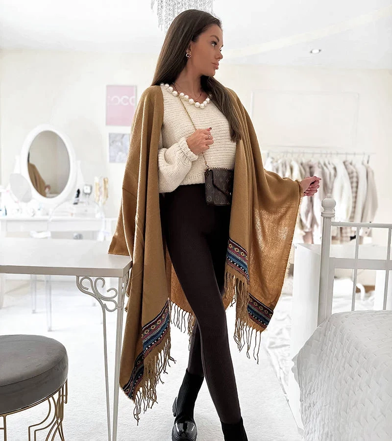 Camelowe pončo s lemovaním Jakobe