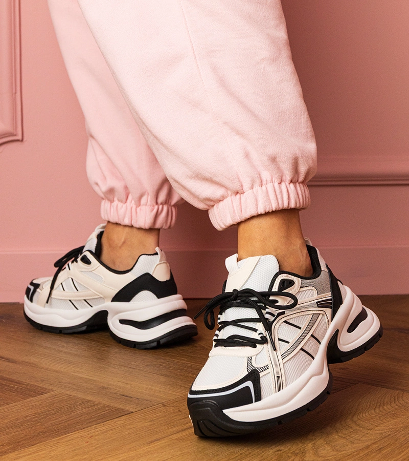 Bielo-čierne športové tenisky na masívnej podrážke Manora