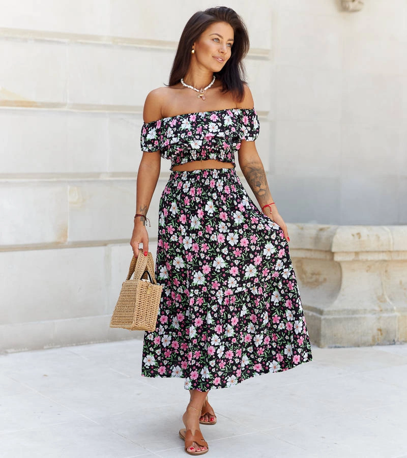 Čierna súprava s farebnými kvetmi Aurelia