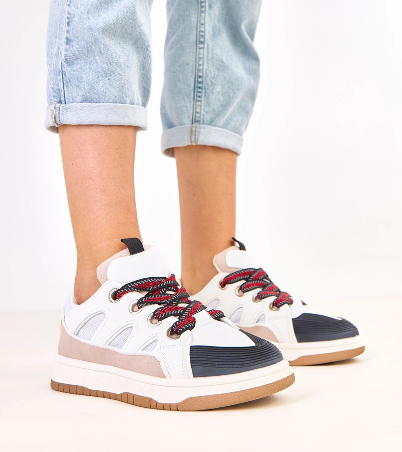 Čierne tenisky s hrubými šnúrkami Neolis