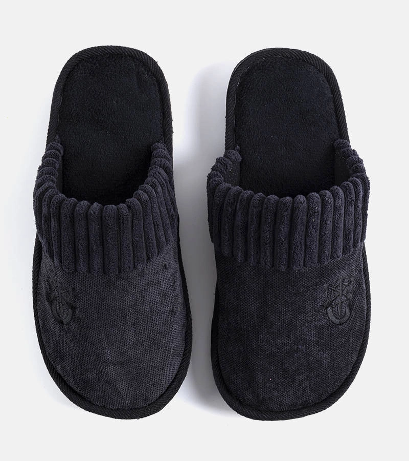 Čierne pánske papuče Lesseps