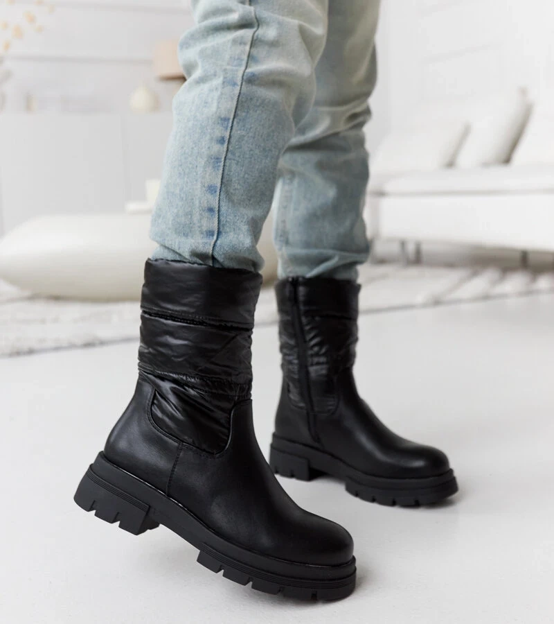 Čierne zateplené čižmy s prešitím Malvaro