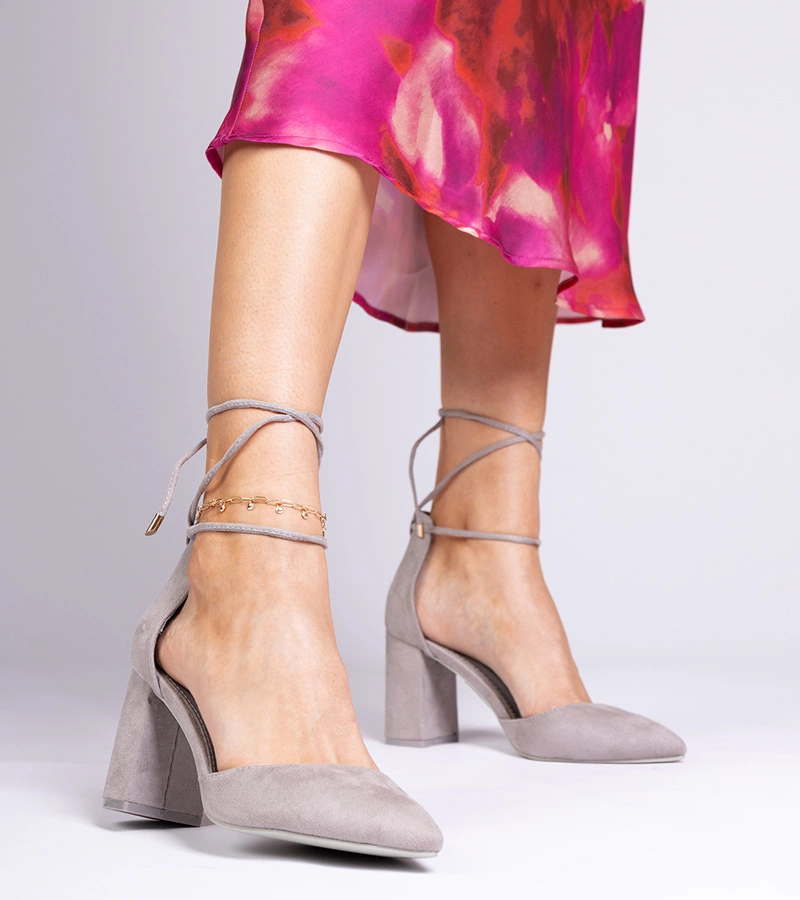 Sivé klasické lodičky z eko-semišu Kaya