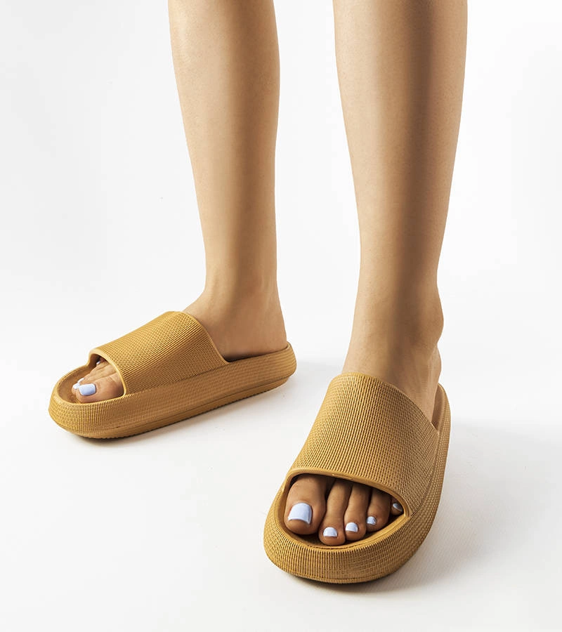 Hnedé gumené žabky Porto