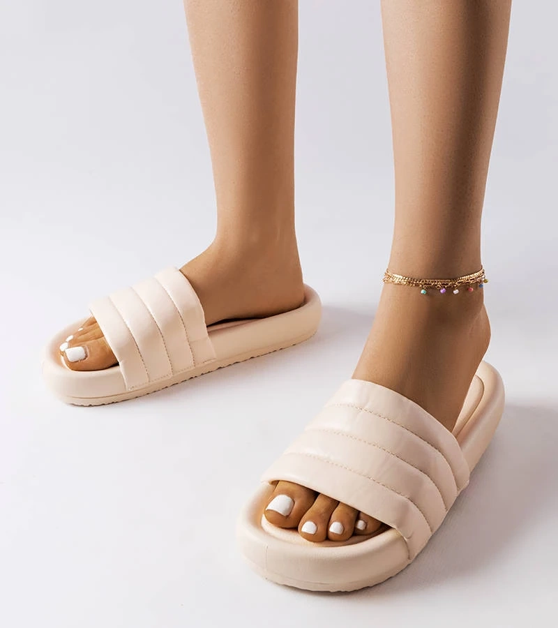 Béžové žabky zdobené prešívaním Dorene