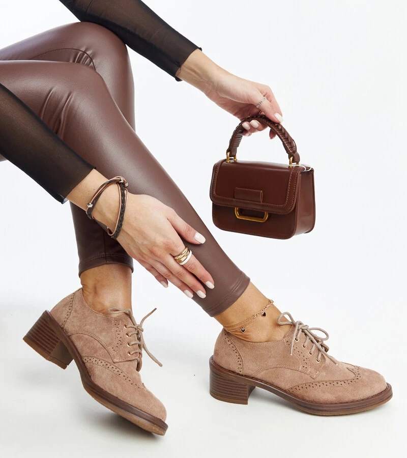 Hnedé semišové poltopánky na podpätku Tigard