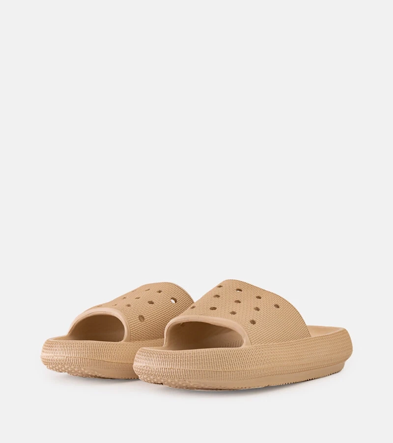 Bežové perforované šľapky Adonay