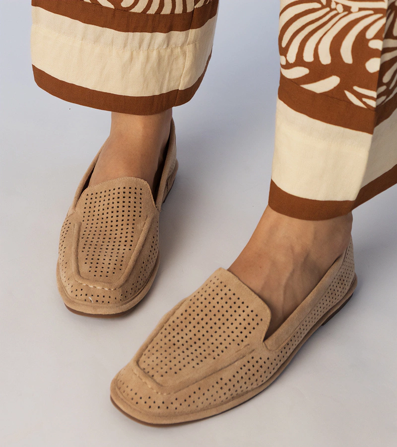 Hnedé dierkované mokasíny z ekosemišu Stanila