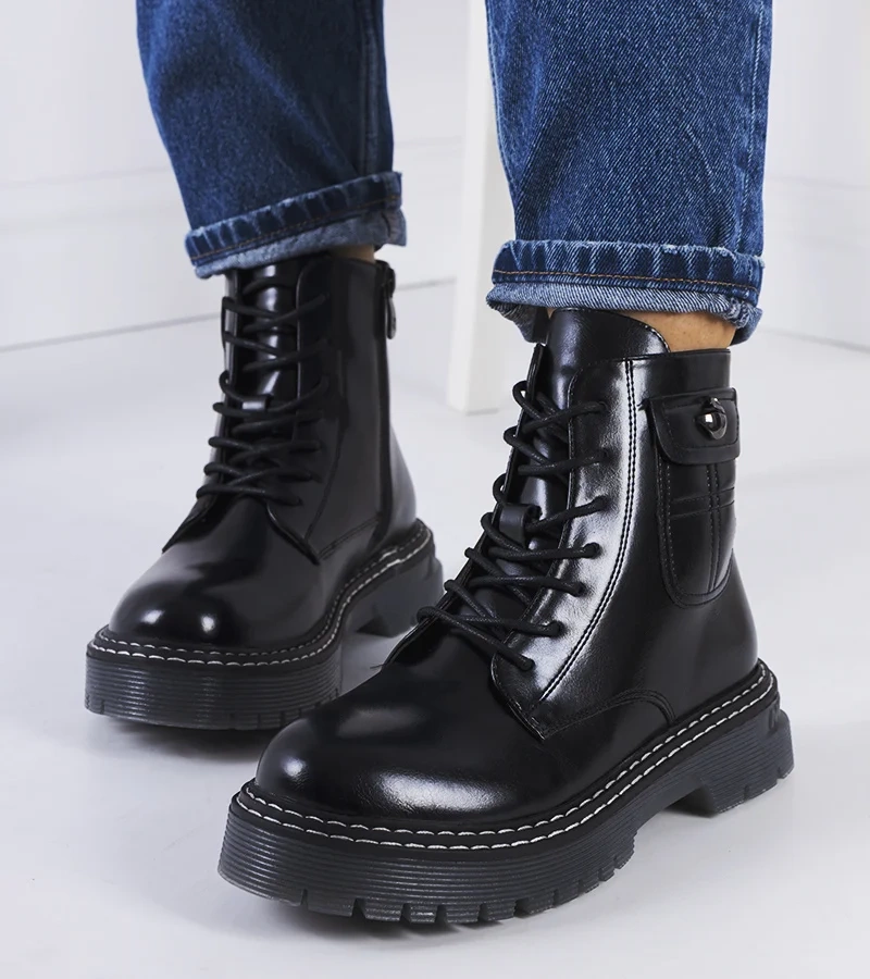 Čierni Busanskí robotníci