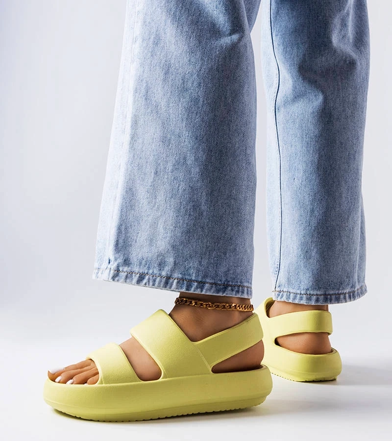 Zelené žabkové sandále Émond