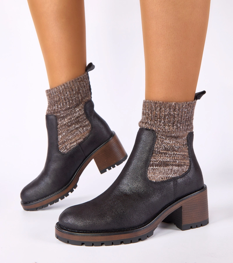 Čierne členkové čižmy na podpätku s ponožkovým zvrškom Lisa