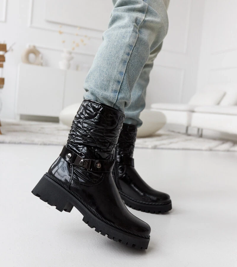 Čierne lakovane topánky s ozdobným pásikom Lido