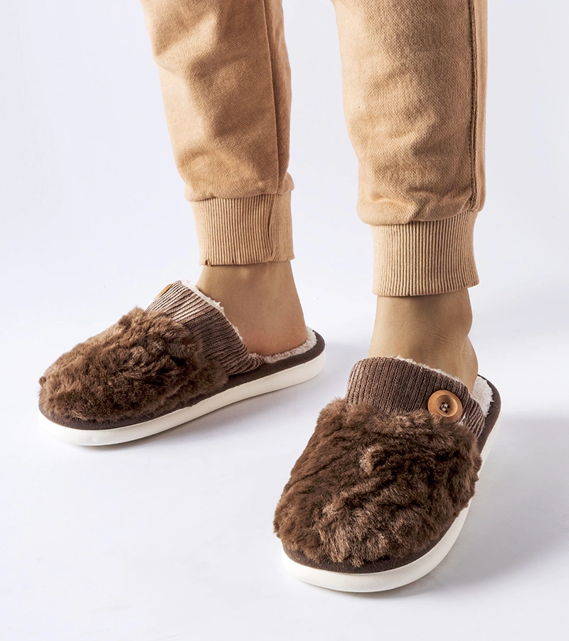 Hnedé vyhrievané papuče Lakeland