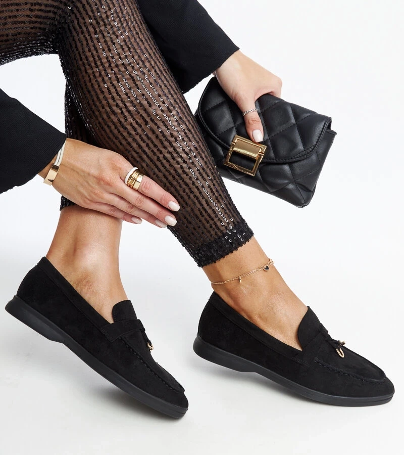 Čierne mokasíny s kovovou príveskou Fiorano