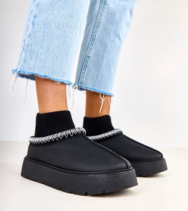 Čierne snehule s ponožkovým zvrškom Melary