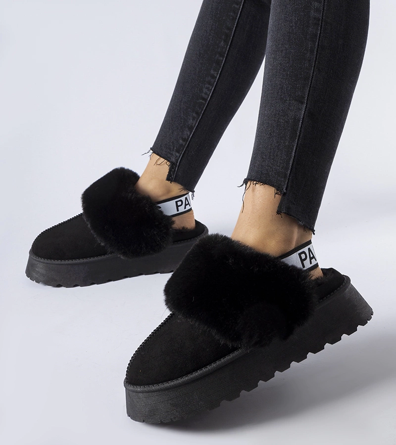 Čierne tepané papuče s elastickou gumičkou a kožušinkou Sangro