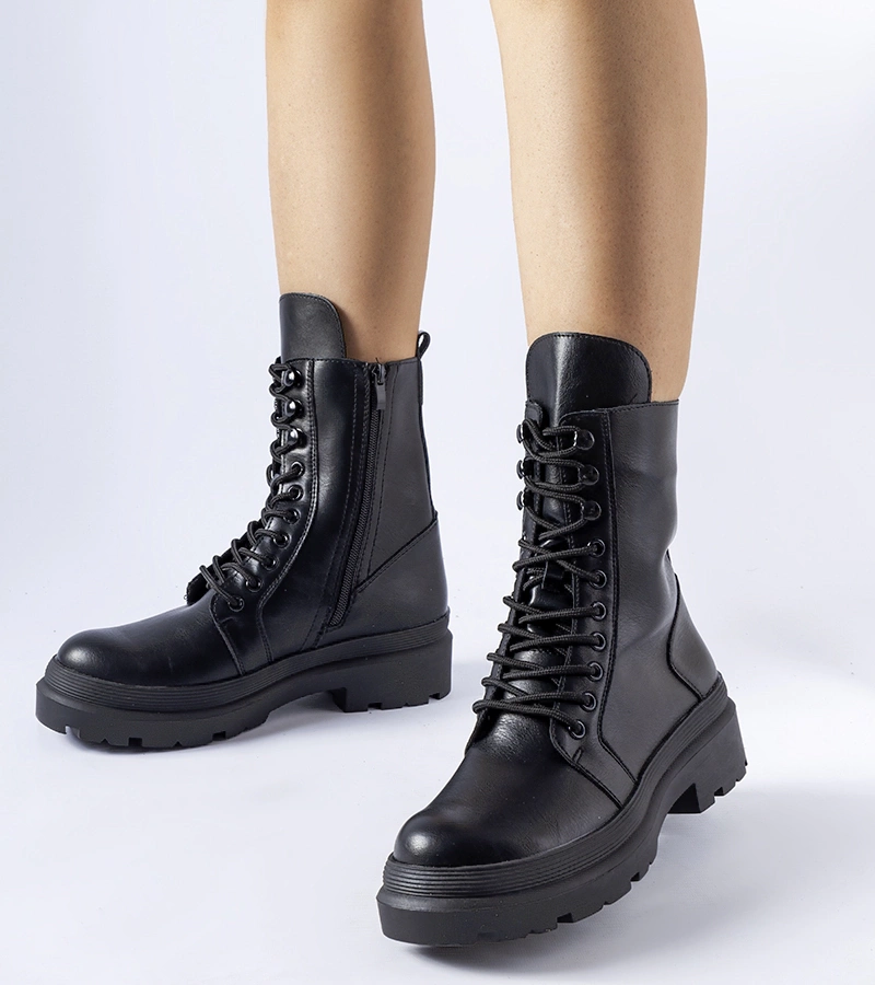 Čierne ploché topánky s ochranou Zacharie