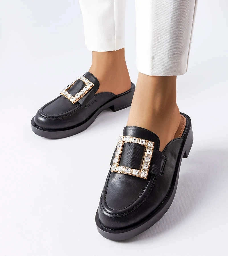 Čierne žabky so zabudovaným nosom Columbus