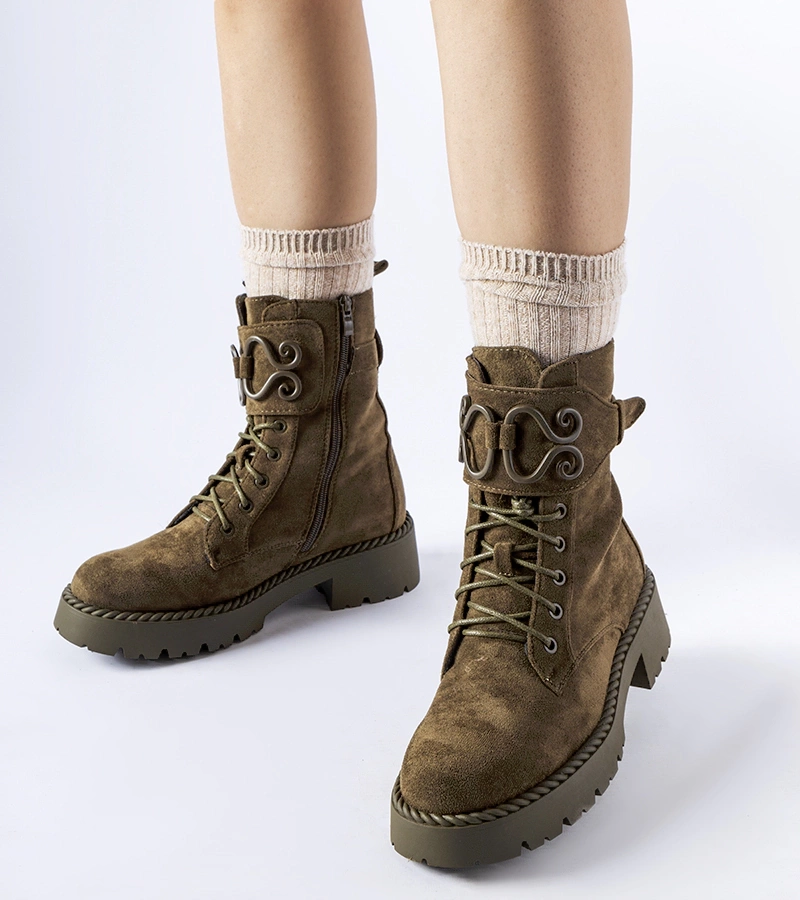 Tmavo zelené dekoratívne pracovné topánky z ekologického semišu - Castore