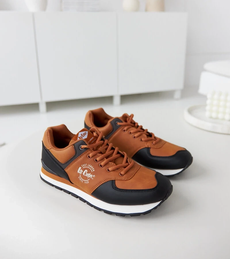 Hnedé pánske topánky Lee Cooper LCJ-23-31-3074M