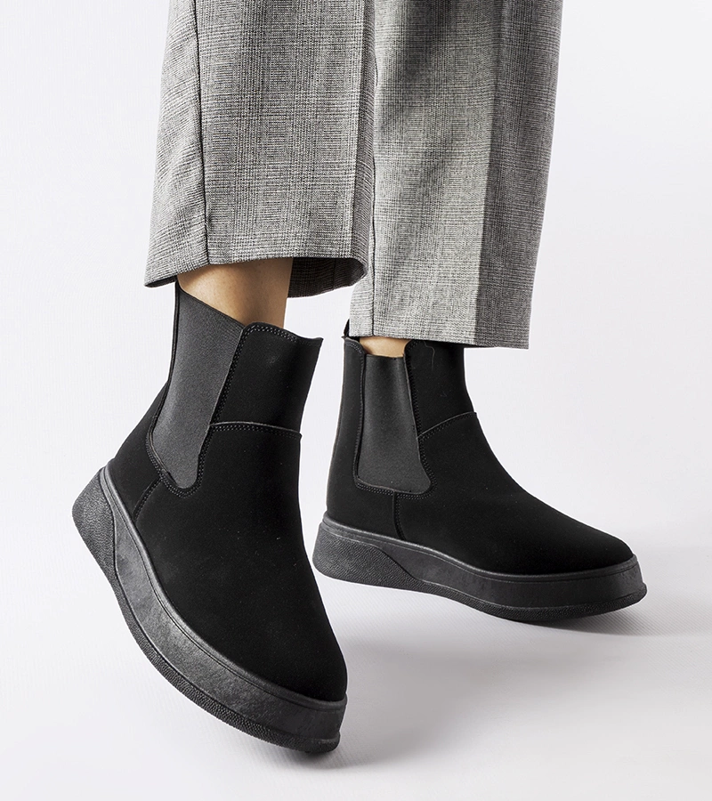 Čierne čižmy na platforme Benilde