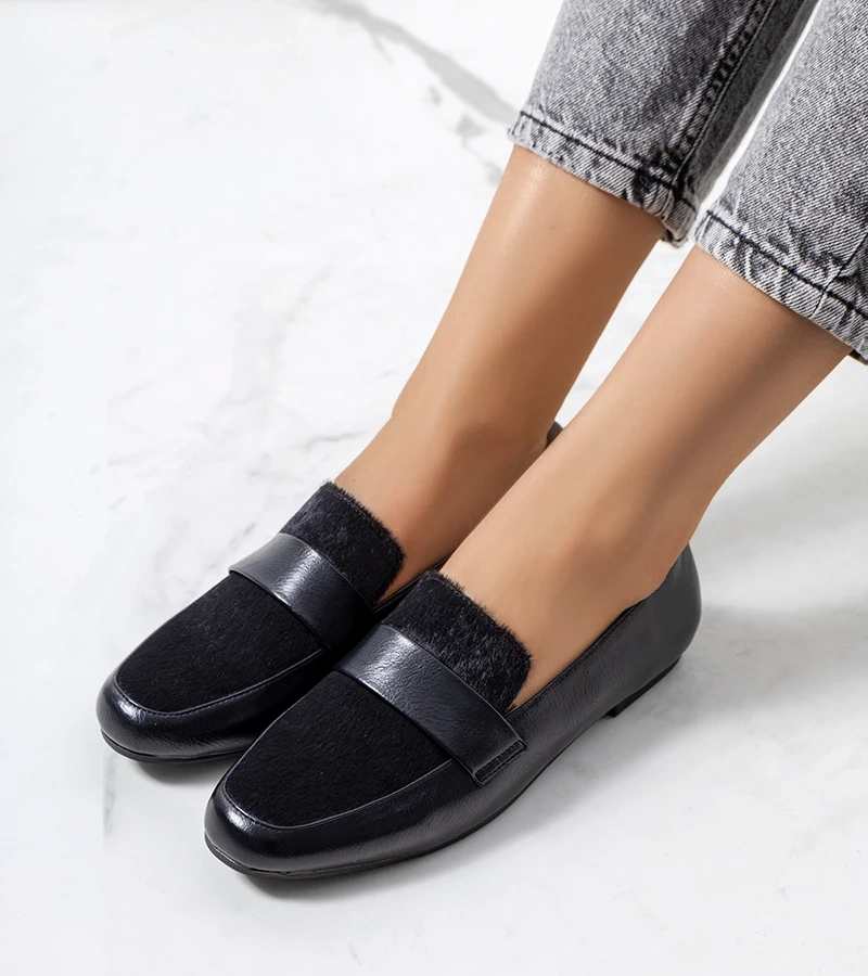 Čierne dámske poltopánky Kolk