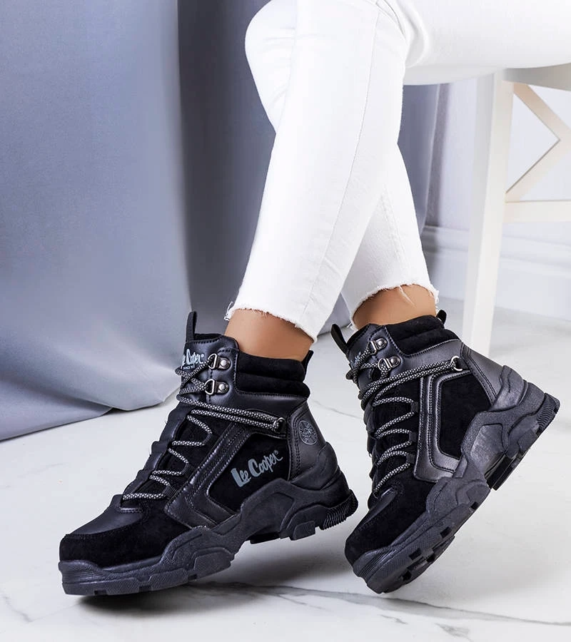 Čierna izolácia botki LCJ-22-31-1441L Lee Cooper