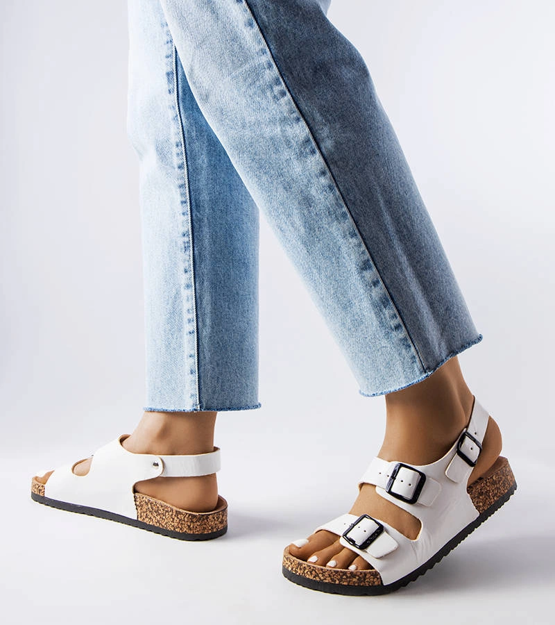 Biele sandále Lee Cooper LCW-22-35-1160L