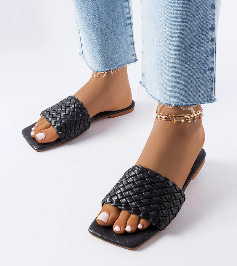 Čierne pletené žabky od Goldleaf