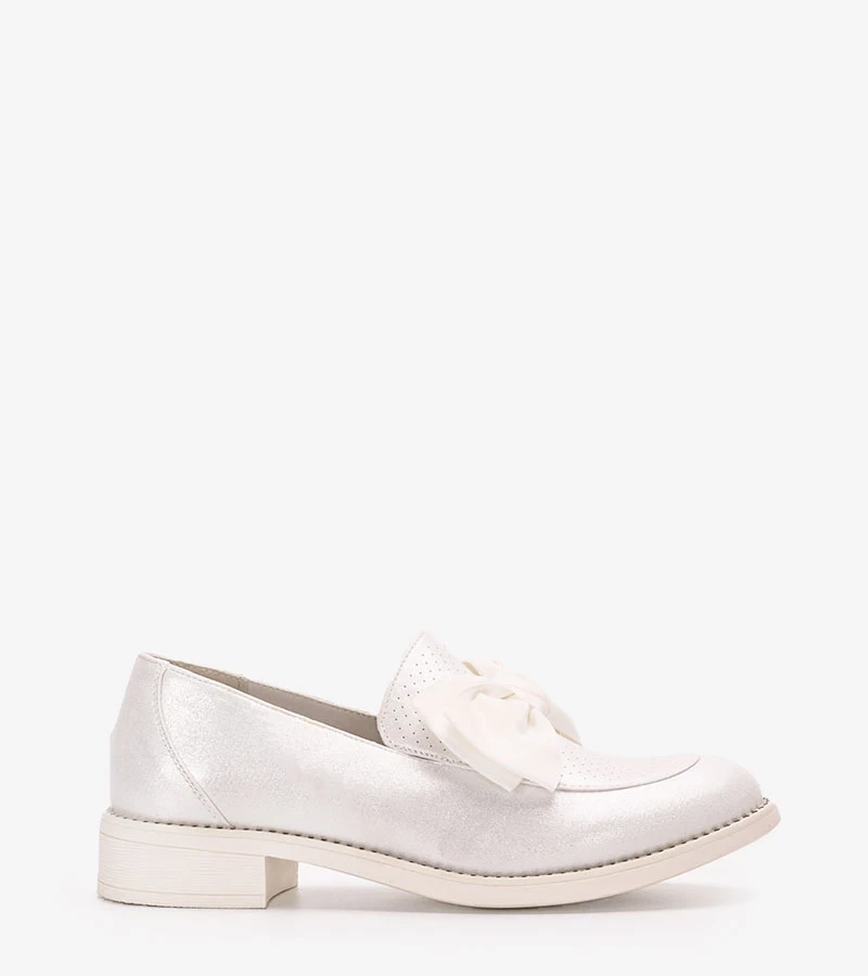 Biele poltopánky s mašľou Bizier