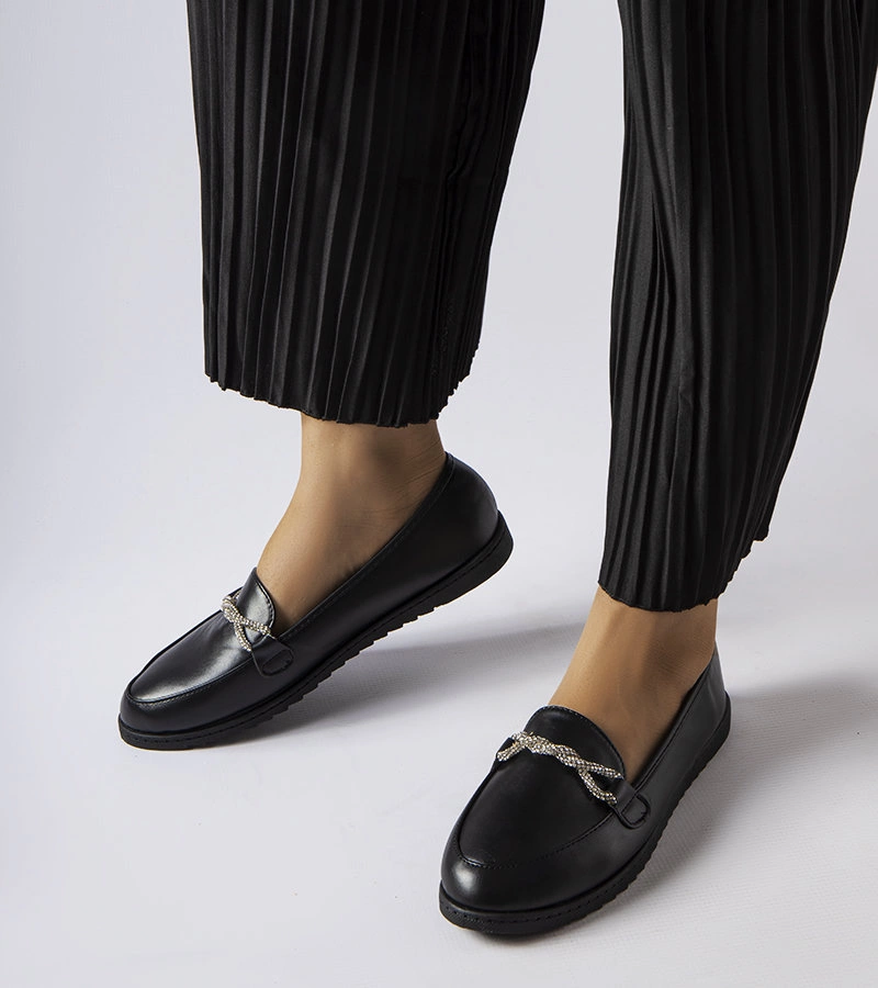 Čierne mokasíny so zirkónmi Paola