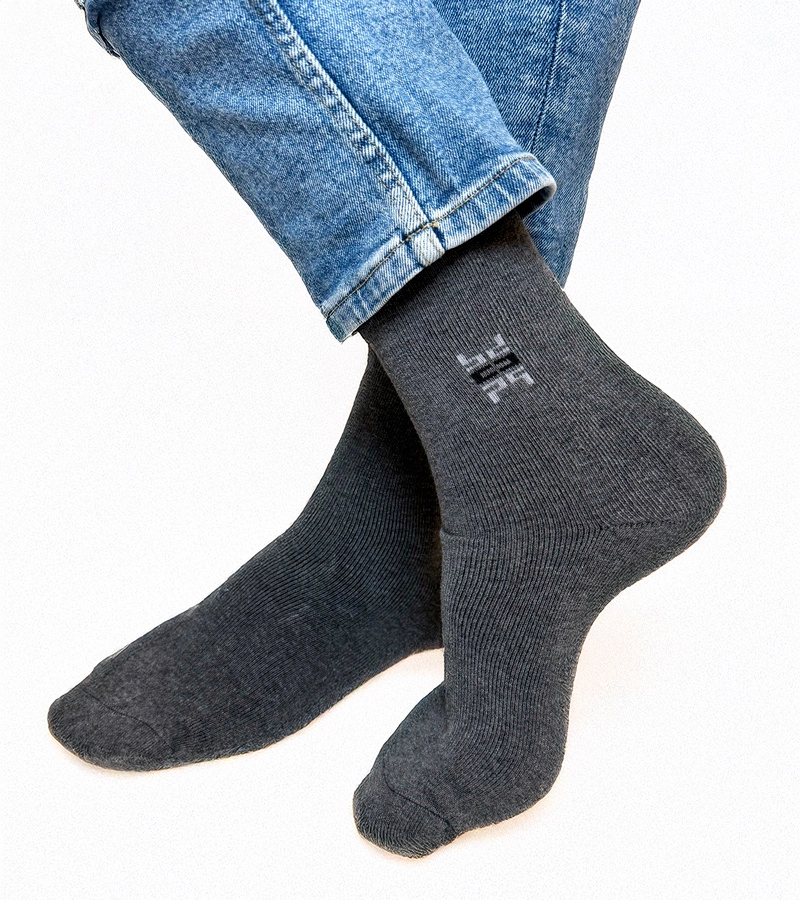 Čierno-biele teplé ponožky Sella