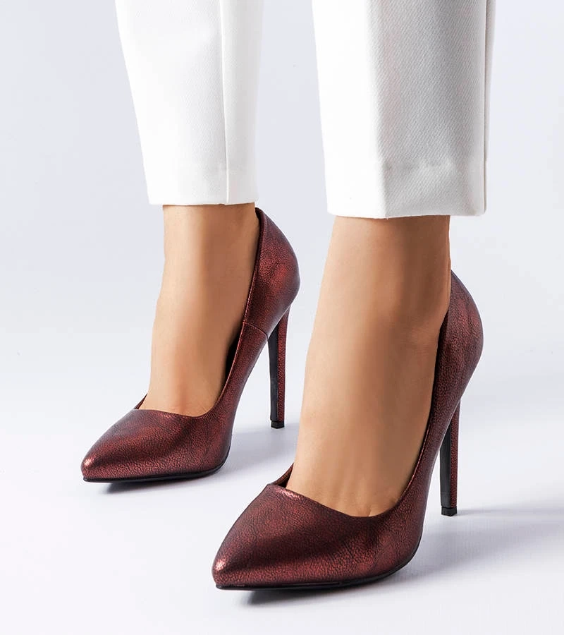 Červené lesklé ihlice Sébastopol