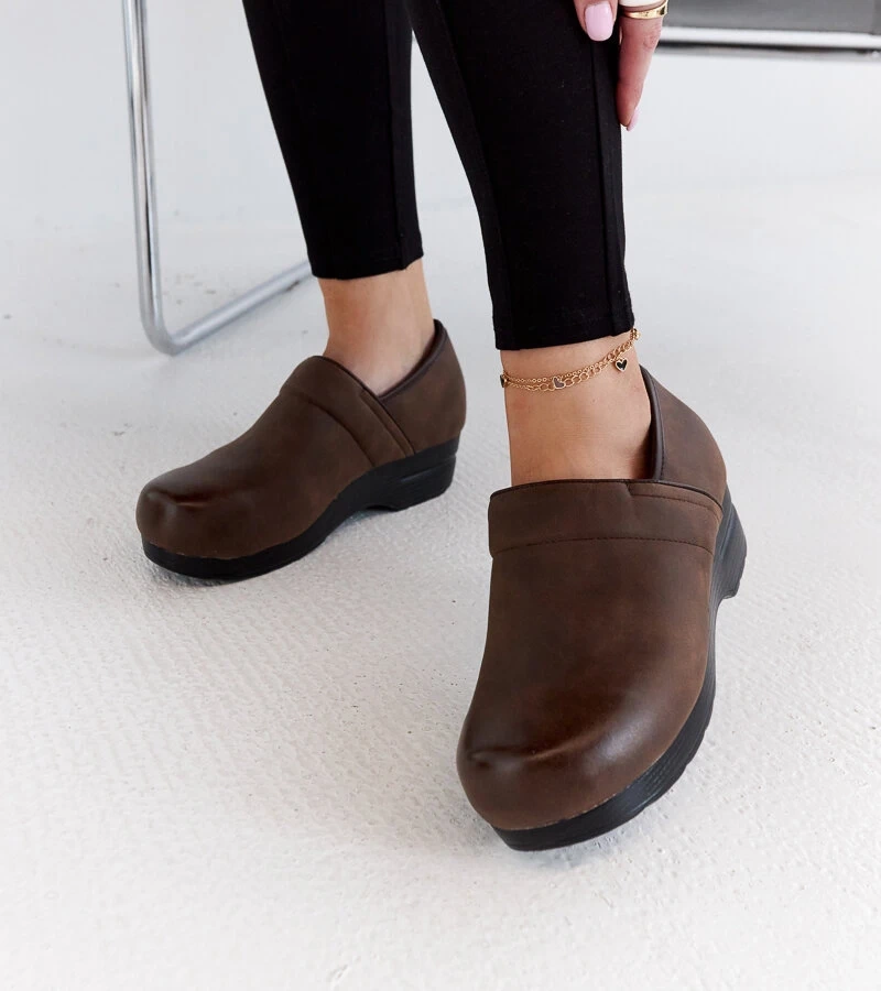 Hnedé poltopánky na platforme Montoro