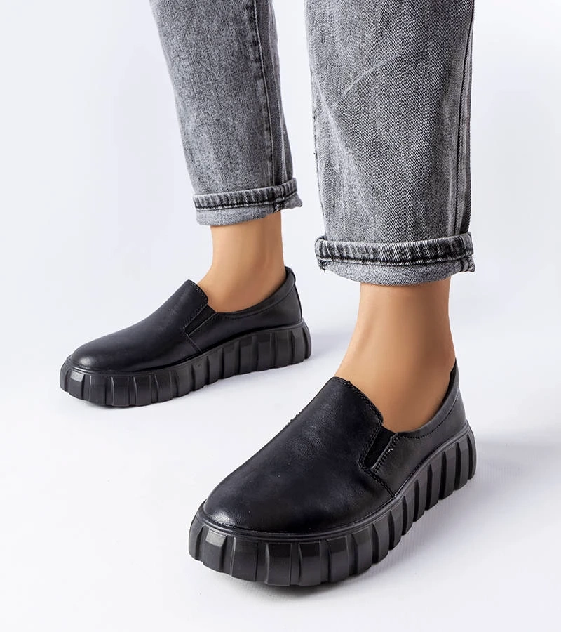 Čierne poltopánky Igreja slip-on